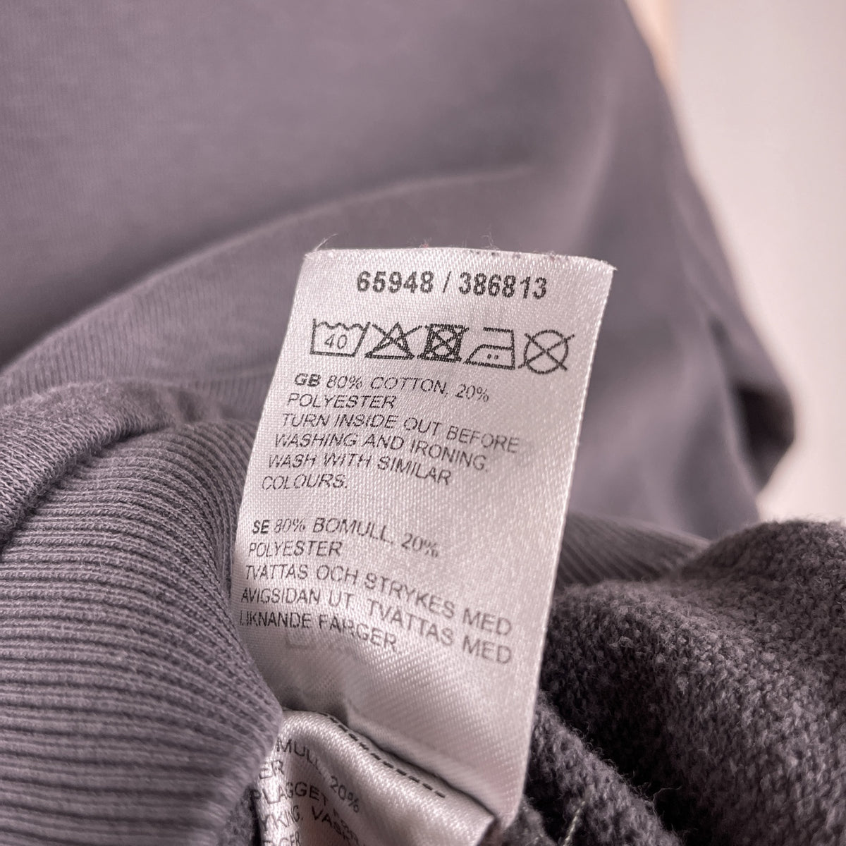 Minories Materialetikett – 80 Prozent Baumwolle und 20 Prozent Polyester