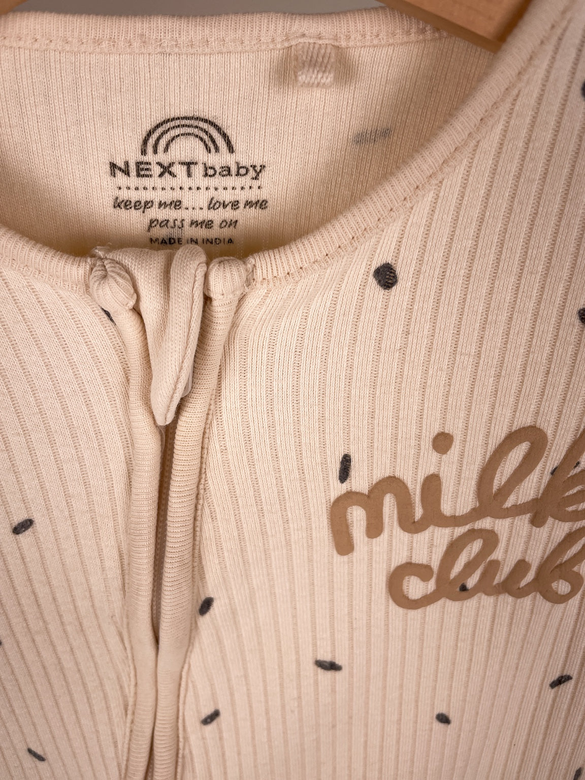 Next Baby Schlafanzug – Markenetikett