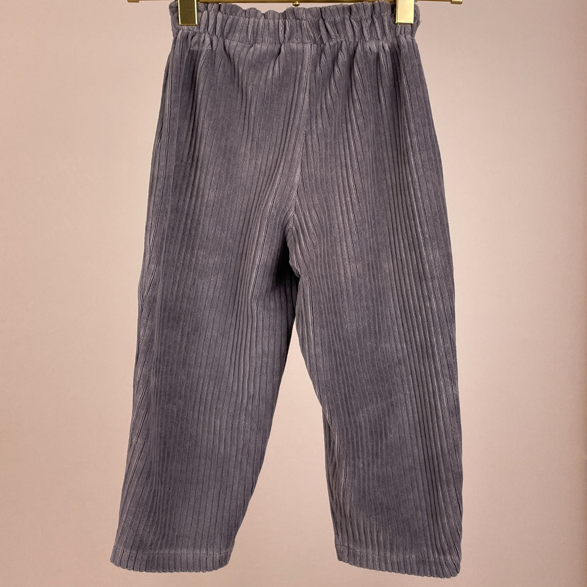 Zara Mädchen Cordhose mit Herztaschen Größe 98 Rückseite