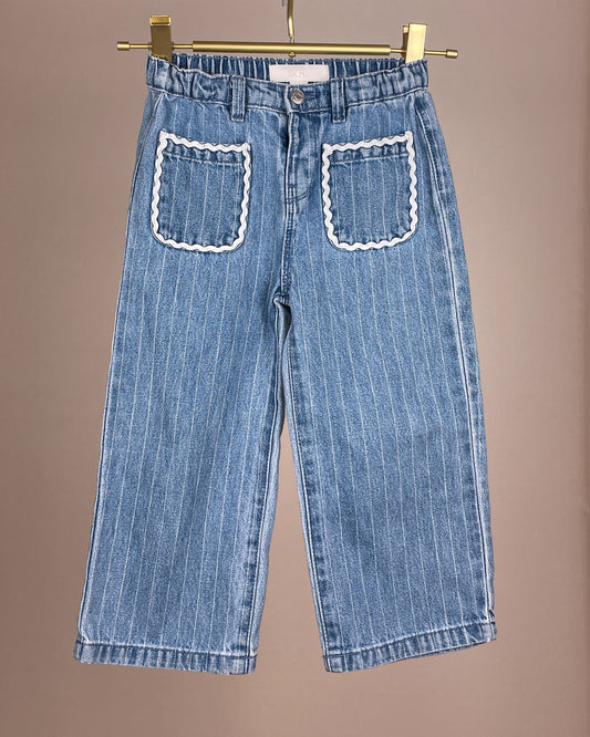 Zara Mädchen-Jeans mit Nadelstreifen und Zierborte, Vorderansicht