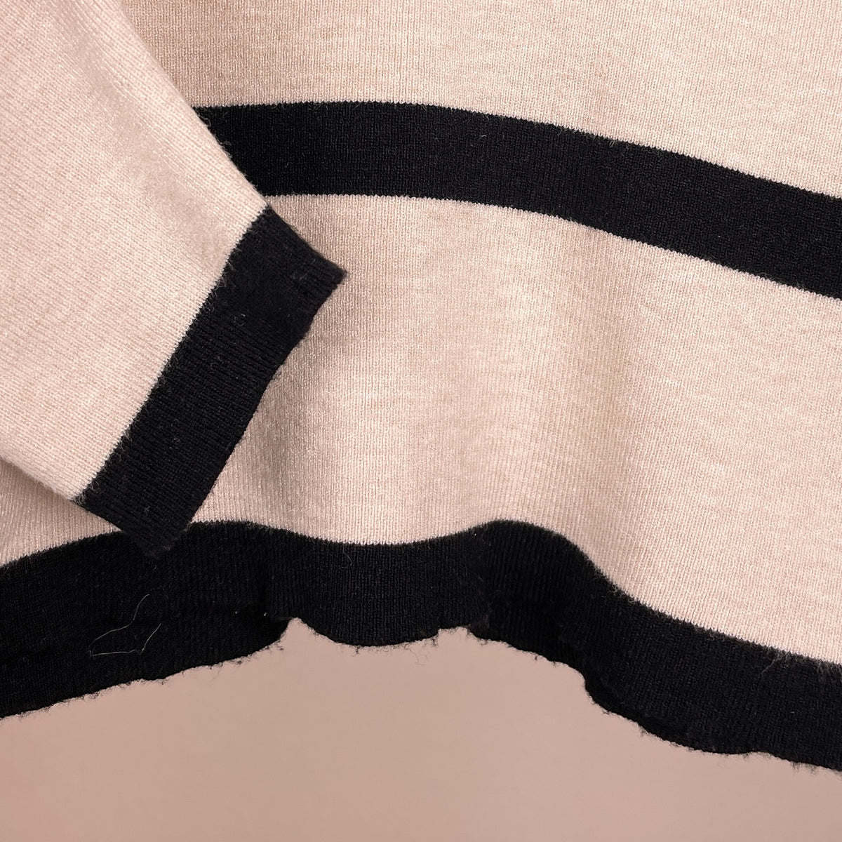 Zara Pullover Größe 104 Stoffdetail