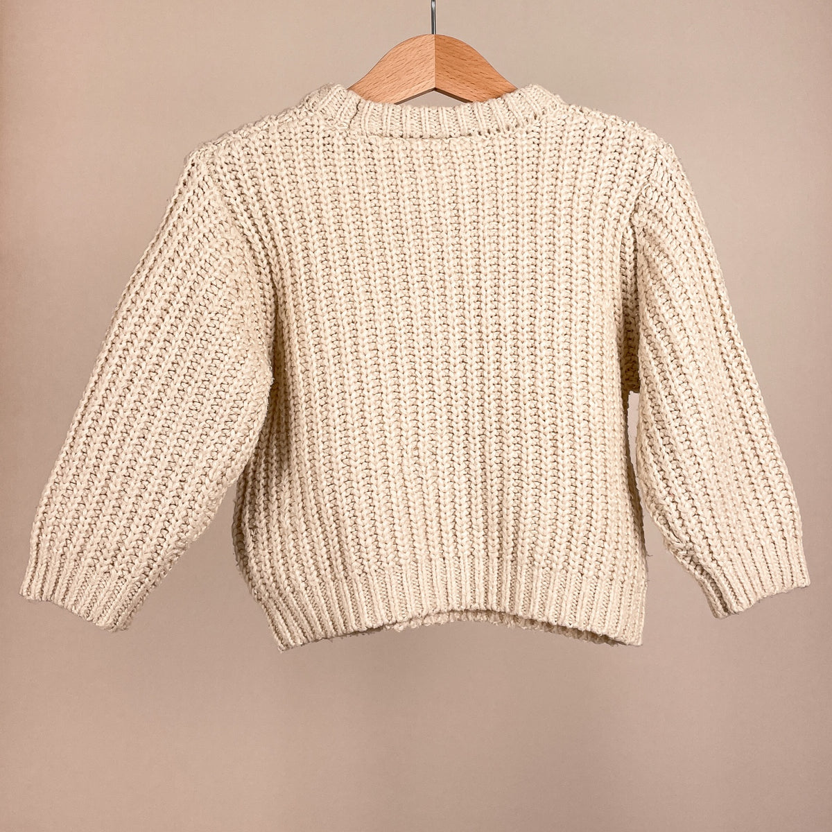 Zara Mädchen Strickpullover mit Kirschen Größe 86 Rückansicht